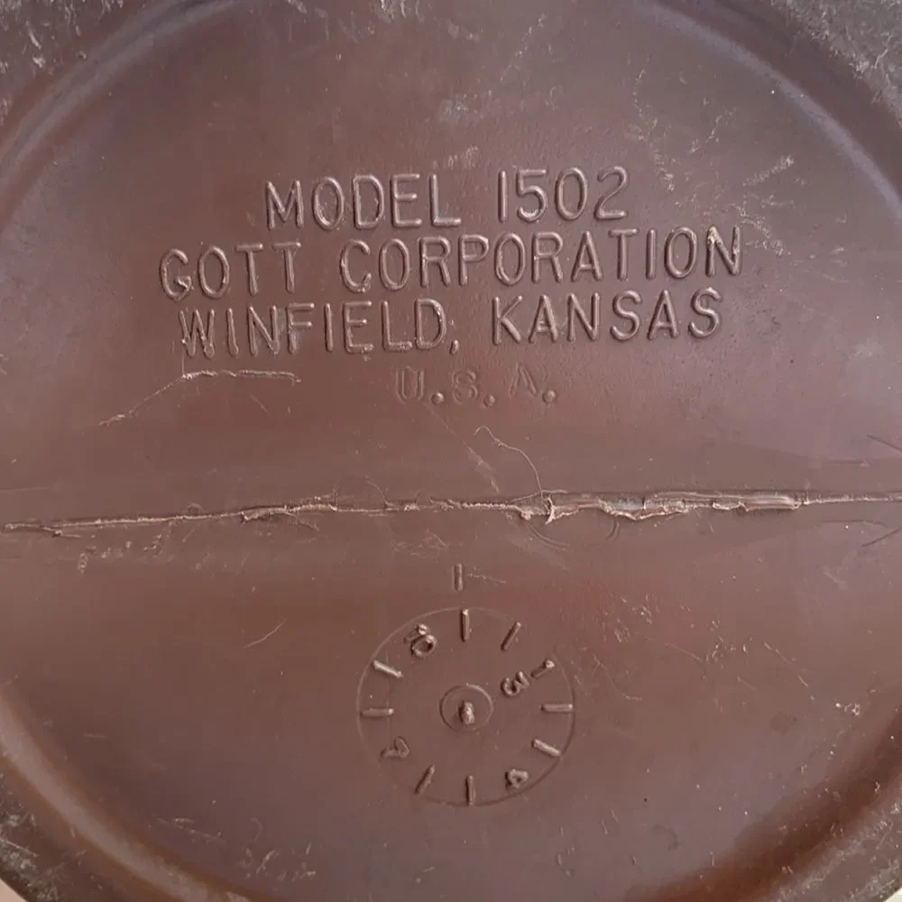 ‎Vintage 1/2 gallon Gott Cooler, Made in USA, classic cooler